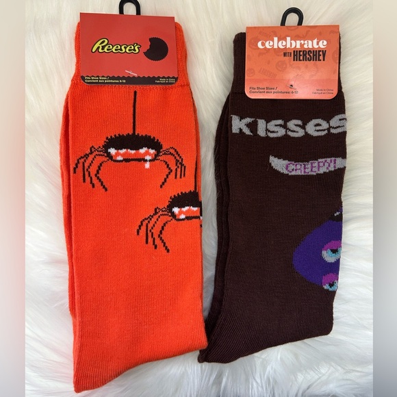 Hershey’s & Reese’s Adult Socks Set Of 2 - Picture 1 of 2